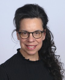 Kaye Hannah Headshot (2)